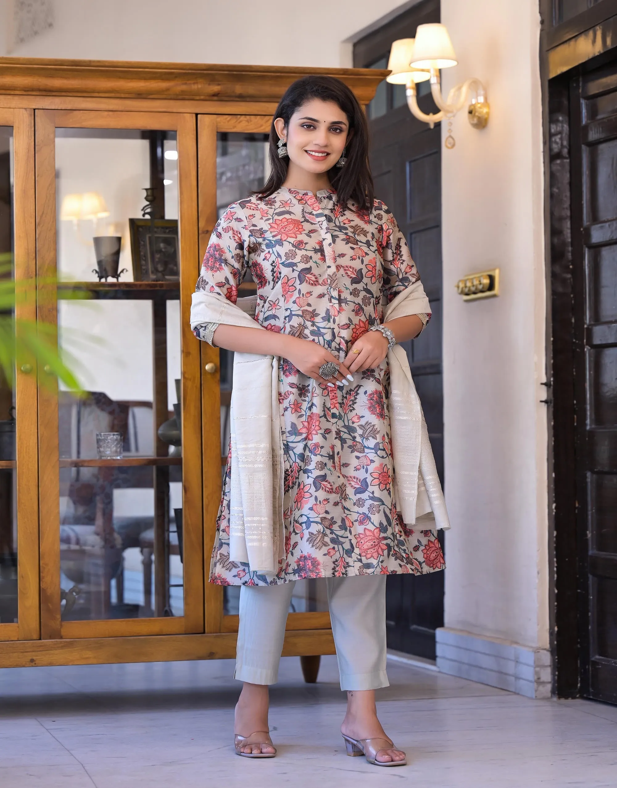 Off White Floral Printed Silk Kurta Set With Sequins